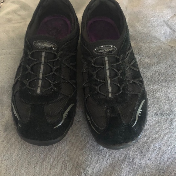 Sketchers slip on shoes - Picture 2 of 2